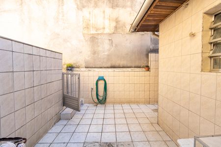 Casa à venda com 300m², 2 quartos e 2 vagasQuintal