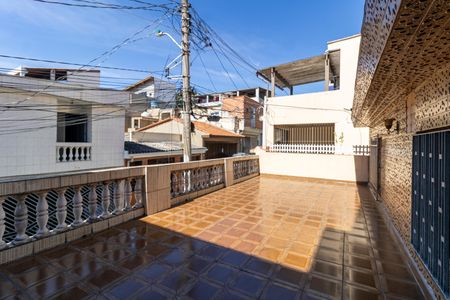 Casa à venda com 300m², 2 quartos e 2 vagasVaranda