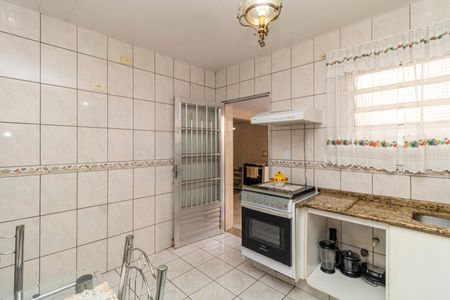 Casa à venda com 300m², 2 quartos e 2 vagasCozinha