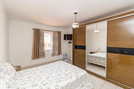 Casa à venda com 300m², 2 quartos e 2 vagasQuarto 1