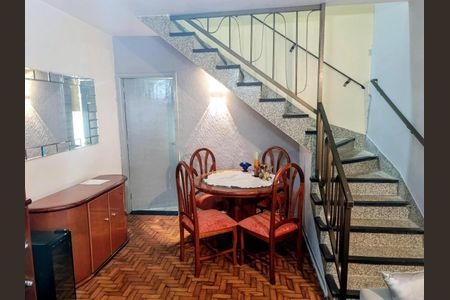 Casa à venda com 3 quartos, 150m² em Olímpico, São Caetano do Sul