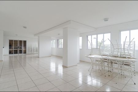 Apartamento para alugar com 55m², 2 quartos e 1 vaga Apartamento para alugar com 55m², 2 quartos e 1 vagaÁrea comum - Salão de festas