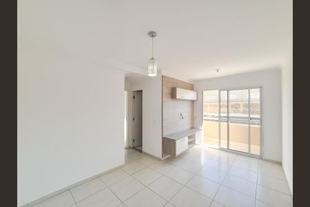Sala de apartamento para alugar com 2 quartos, 55m² em Conjunto Residencial Pombeva, São Bernardo do Campo