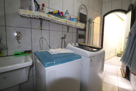 Casa à venda com 116m², 3 quartos e 2 vagasÁrea de Serviço