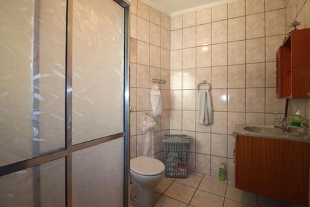 Casa à venda com 116m², 3 quartos e 2 vagasBanheiro 2
