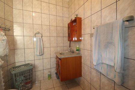 Casa à venda com 116m², 3 quartos e 2 vagasBanheiro 2