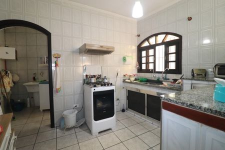 Casa à venda com 116m², 3 quartos e 2 vagasCozinha
