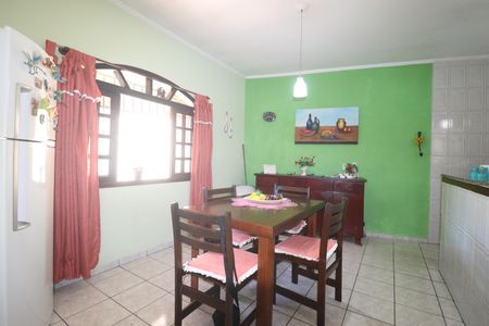 Casa à venda com 116m², 3 quartos e 2 vagasCopa