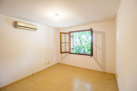 Casa de condomínio para alugar com 490m², 4 quartos e 4 vagasQuarto