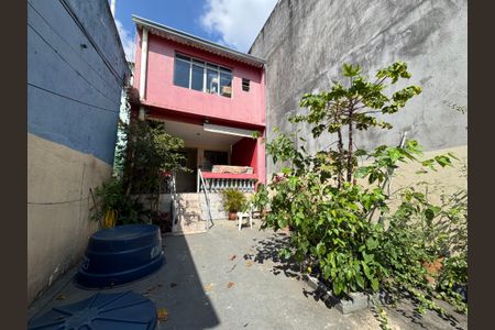 Casa à venda com 150m², 3 quartos e 1 vagaQuintal