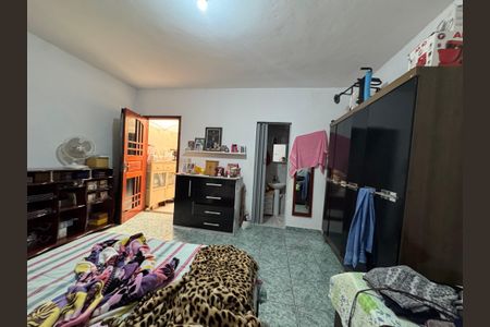 Casa à venda com 150m², 3 quartos e 1 vagaSuíte 