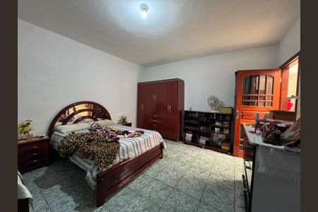 Casa à venda com 150m², 3 quartos e 1 vagaSuíte 