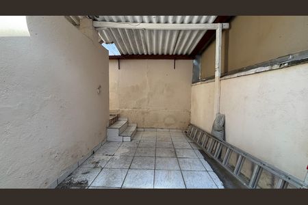 Casa para alugar com 75m², 1 quarto e sem vagaQuintal