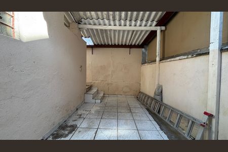 Casa para alugar com 75m², 1 quarto e sem vagaQuintal