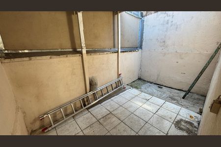 Casa para alugar com 75m², 1 quarto e sem vagaQuintal
