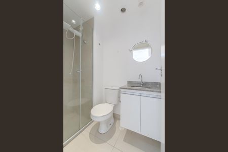 Banheiro de apartamento para alugar com 1 quarto, 26m² em Bela Vista, São Paulo
