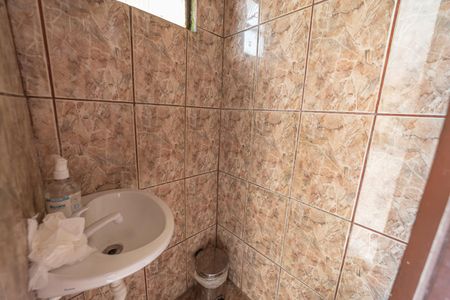 Casa para alugar com 300m², 3 quartos e 8 vagasBanheiro 3