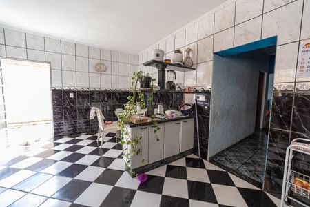 Casa para alugar com 300m², 3 quartos e 8 vagasCozinha