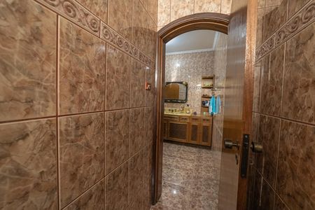 Casa para alugar com 300m², 3 quartos e 8 vagasBanheiro