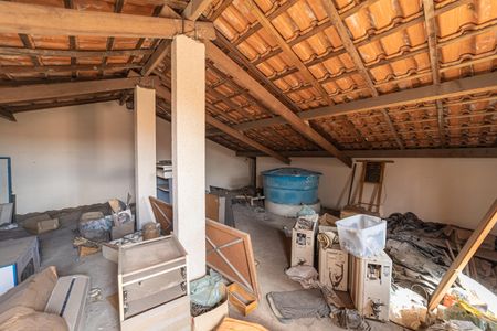 Casa para alugar com 300m², 3 quartos e 8 vagasSotão