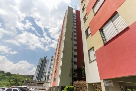 Apartamento para alugar com 55m², 2 quartos e 1 vagaFachada