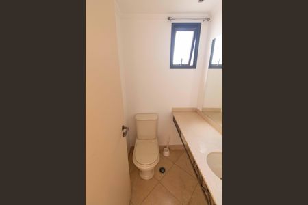 Apartamento à venda com 240m², 5 quartos e 4 vagas Apartamento à venda com 240m², 5 quartos e 4 vagasLavabo