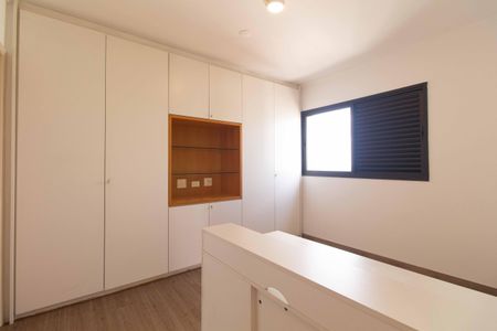 Apartamento à venda com 240m², 5 quartos e 4 vagas Apartamento à venda com 240m², 5 quartos e 4 vagasSuíte 2