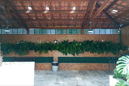 Apartamento à venda com 240m², 5 quartos e 4 vagas Apartamento à venda com 240m², 5 quartos e 4 vagasÁrea comum - Churrasqueira