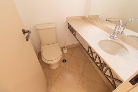 Apartamento à venda com 240m², 5 quartos e 4 vagas Apartamento à venda com 240m², 5 quartos e 4 vagasLavabo