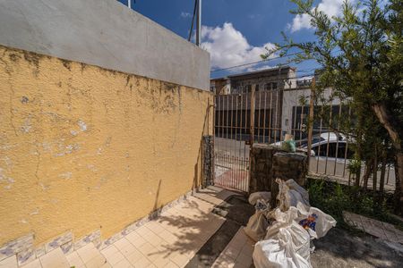 Casa para alugar com 250m², 2 quartos e 1 vagaEntrada