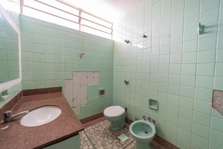 Casa para alugar com 250m², 2 quartos e 1 vagaBanheiro do Quarto 2