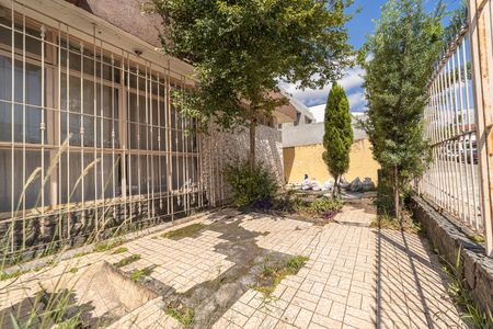 Casa para alugar com 250m², 2 quartos e 1 vagaEntrada