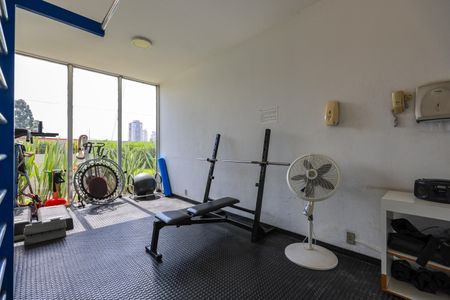 Apartamento à venda com 213m², 4 quartos e 4 vagasAcademia