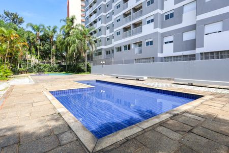 Apartamento à venda com 213m², 4 quartos e 4 vagasÁrea comum - Piscina