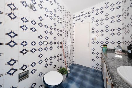 Casa para alugar com 310m², 2 quartos e 2 vagasBanheiro