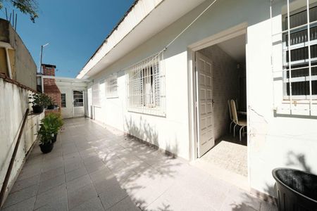 Casa para alugar com 310m², 2 quartos e 2 vagasÁrea externa