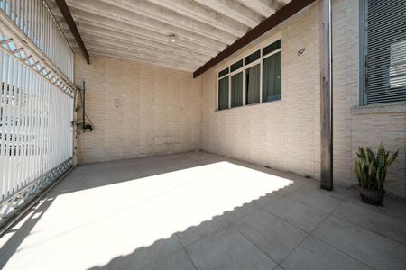 Casa para alugar com 310m², 2 quartos e 2 vagasGaragem