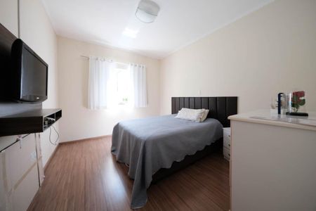 Casa para alugar com 310m², 2 quartos e 2 vagasQuarto 1