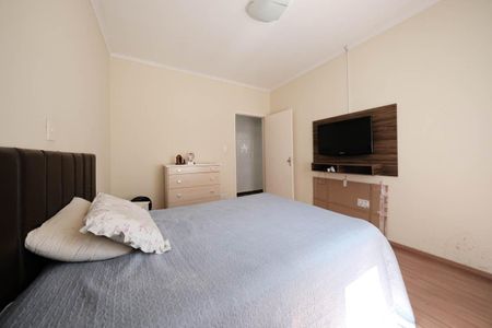 Casa para alugar com 310m², 2 quartos e 2 vagasQuarto 1