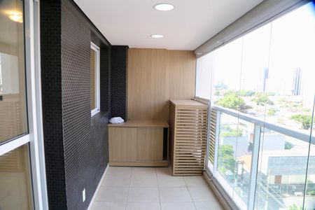 Apartamento para alugar com 90m², 2 quartos e 2 vagasVaranda
