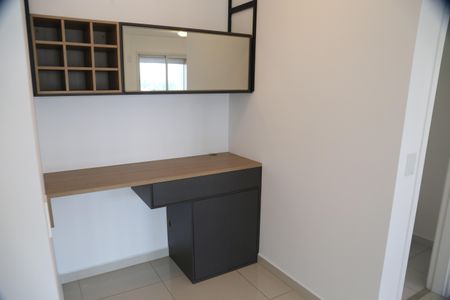 Apartamento para alugar com 90m², 2 quartos e 2 vagasEscritório