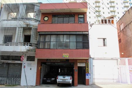 Casa para alugar com 450m², 4 quartos e 6 vagas