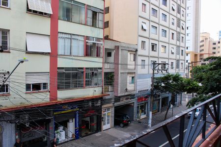 Casa para alugar com 450m², 4 quartos e 6 vagas