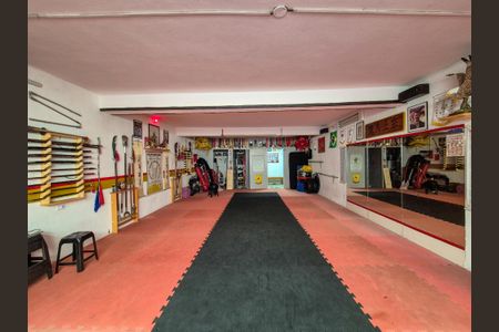 Casa para alugar com 450m², 4 quartos e 6 vagas