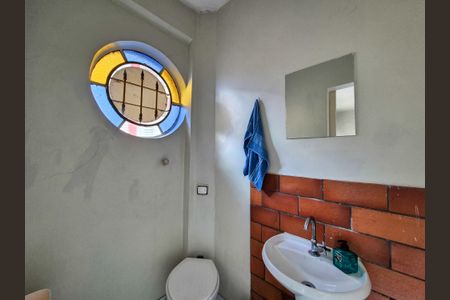 Casa para alugar com 450m², 4 quartos e 6 vagas