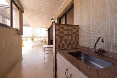 Apartamento para alugar com 145m², 3 quartos e 2 vagas Apartamento para alugar com 145m², 3 quartos e 2 vagasCobertura