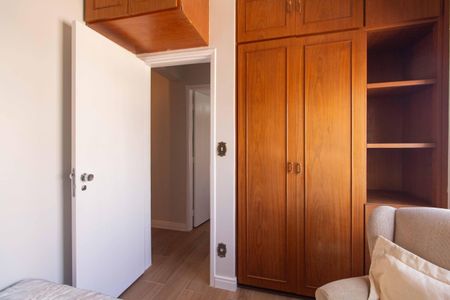 Apartamento para alugar com 145m², 3 quartos e 2 vagas Apartamento para alugar com 145m², 3 quartos e 2 vagasQuarto 2
