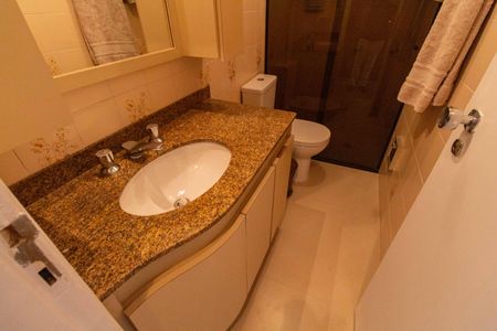 Apartamento para alugar com 145m², 3 quartos e 2 vagas Apartamento para alugar com 145m², 3 quartos e 2 vagasBanheiro