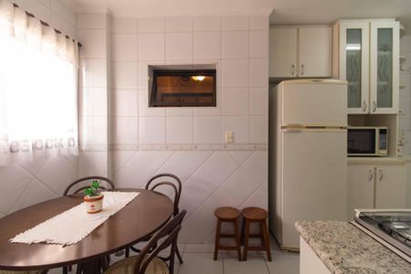 Apartamento para alugar com 145m², 3 quartos e 2 vagas Apartamento para alugar com 145m², 3 quartos e 2 vagasCozinha