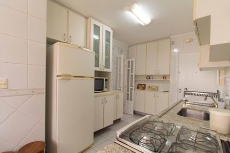 Apartamento para alugar com 145m², 3 quartos e 2 vagas Apartamento para alugar com 145m², 3 quartos e 2 vagasCozinha